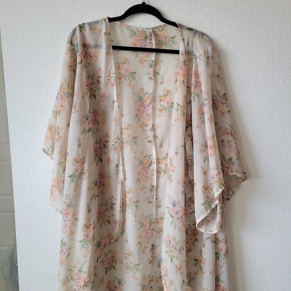 Mudd Other - Mudd Pastel Floral Kimono